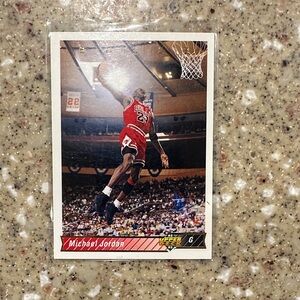 Upper Deck Michael Jordan Basketball Card - Red and White 1992 mint cond